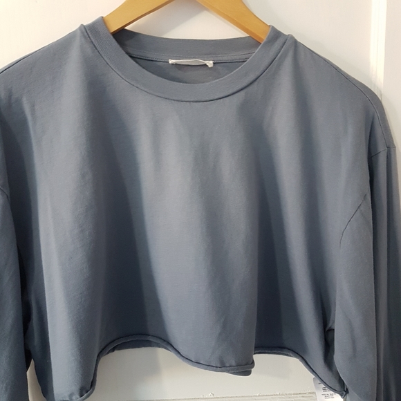 Aritzia Azure Skies Long Sleeve Crewneck Pullover Cropped Top Tee Blue Grey Sz S - Picture 3 of 11